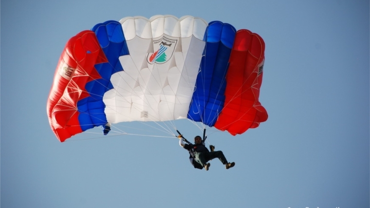 В Чебоксарах прошел открытый чемпионат республики по парашютно-атлетическому многоборью