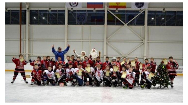Юные хоккеисты ХК «Сокол-2007» готовятся к участию в первом для них выездном турнире