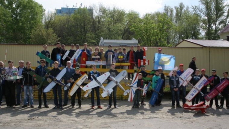 На Первенстве России среди учащихся по авиационным кордовым пилотажным моделям команда Чувашии заняла I место