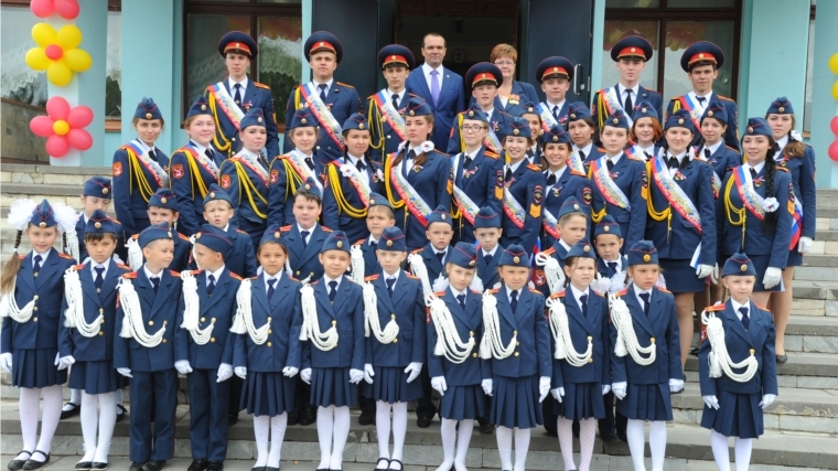 Михаил Игнатьев посетил торжественное мероприятие, посвященное празднику последнего школьного звонка в Кадетской школе № 14 г. Чебоксары