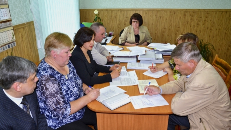 В администрации Алатырского района состоялось заседание рабочей группы по подготовке и проведению 57-го праздника Песни, Труда и Спорта