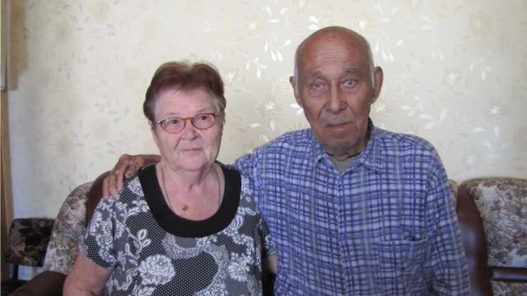 Вести здоровый образ жизни – такой совет дает поколениям 90-летний Леонид Ефремов