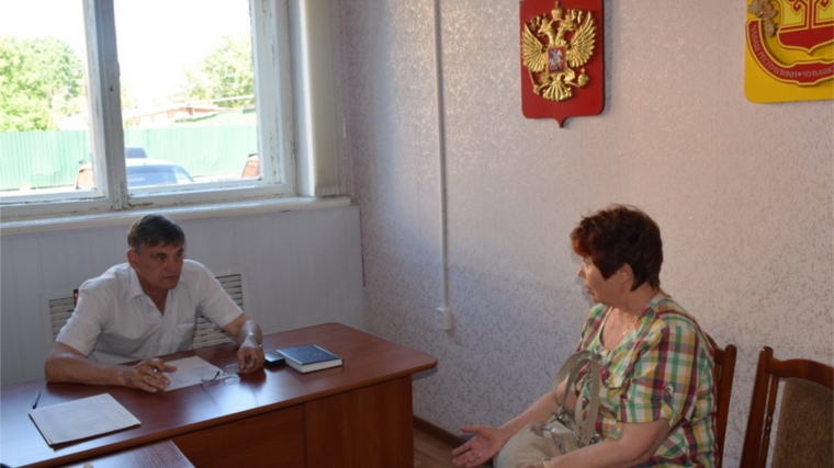 Глава администрации города Шумерли провел прием граждан по личным вопросам