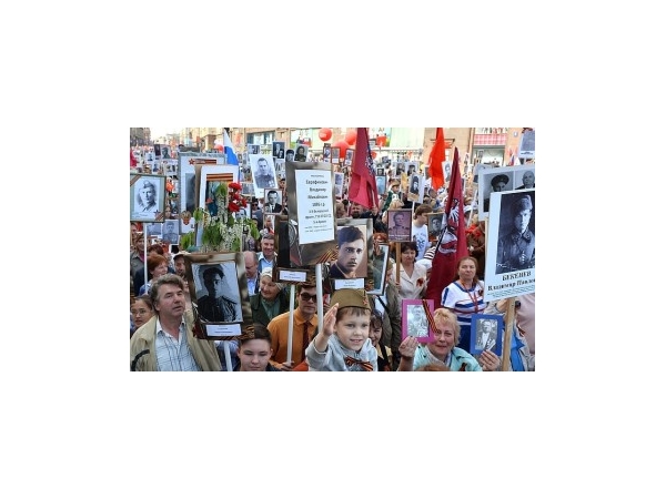 Более 10 тысяч чебоксарцев поучаствуют в акции «Бессмертный полк» ("МедиаПоток Чебоксары")