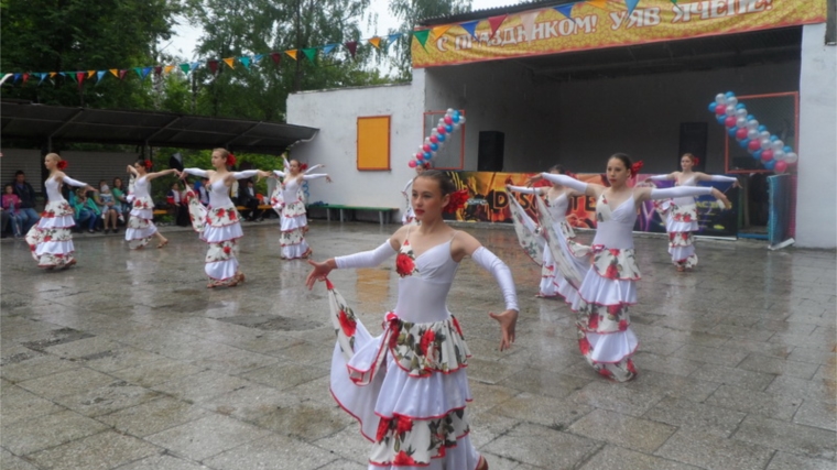 В Шумерле в День России прошел большой культурно-развлекательный праздник