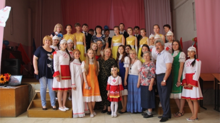 Шемуршинская средняя школа принимает дружественную делегацию кубанских школьников