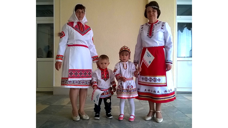 Состоялся конкурс национальных костюмов в преддверии Дня Чувашской Республики