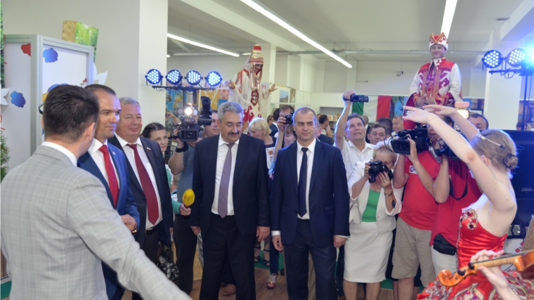 На выставке «Регионы – сотрудничество без границ» открылась экспозиция «Комфортный город Чебоксары. Город – для людей, идей, созидания»