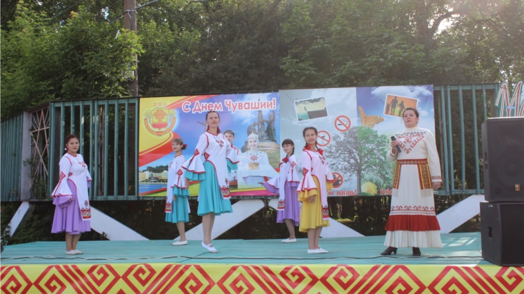 Праздничные мероприятия, посвященные Дню Республики, проходят в г. Канаш
