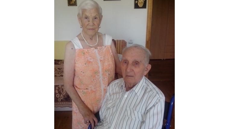 В Ленинском районе г. Чебоксары 90-летний юбилей отметил участник Великой Отечественной войны Петр Пронюхин