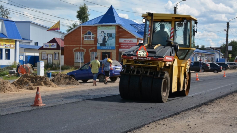 В поселке Вурнары ведется ремонт автомобильных дорог