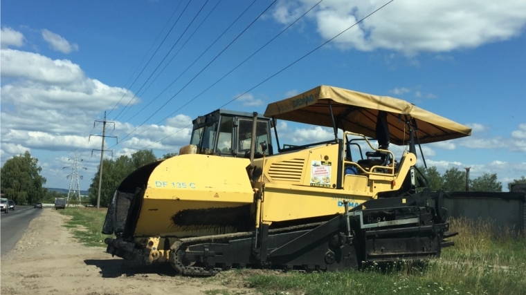 В городе Новочебоксарске продолжаются работы по благоустройству и ремонту дорог