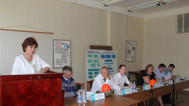 Министр Алла Самойлова приняла участие в мероприятиях Единого информационного дня в Новочебоксарске