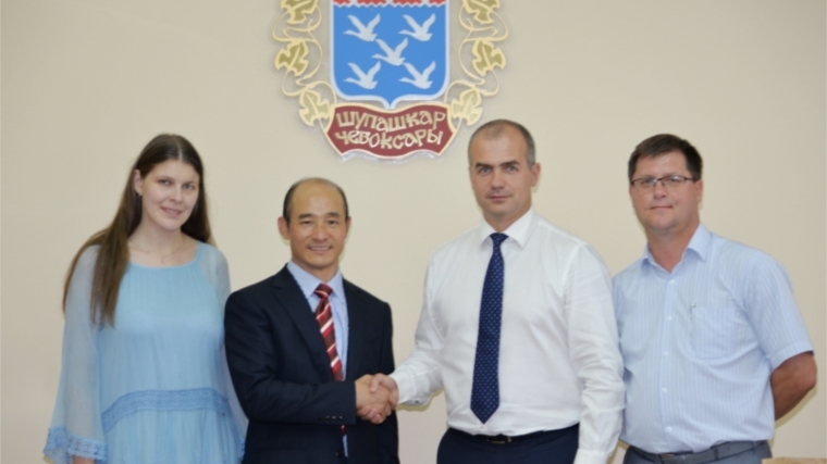 Алексей Ладыков обсудил вопросы развития спорта в Чебоксарах с Президентом Международной Федерации кунг-фу Фу Бяо