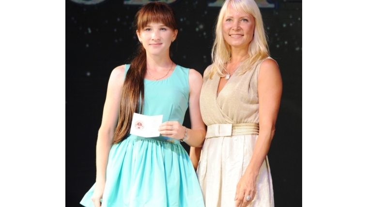 Активная участница спортивной жизни района Инна Крыцова награждена золотым знаком отличия ГТО