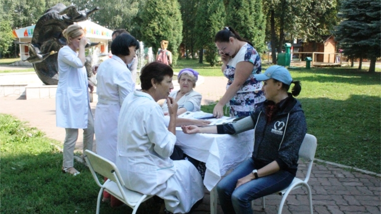 В детском парке им. А.Г. Николаева прошла акция «Сосудистый патруль»