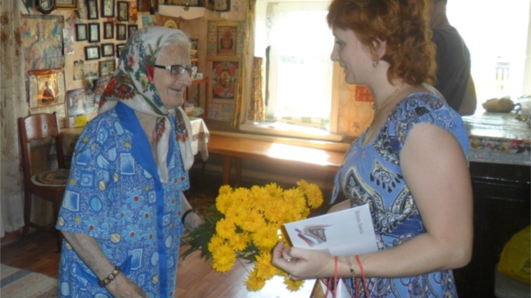 90-летний юбилей отметила жительница с. Кожевенное, труженица тыла Анастасия Акамсина