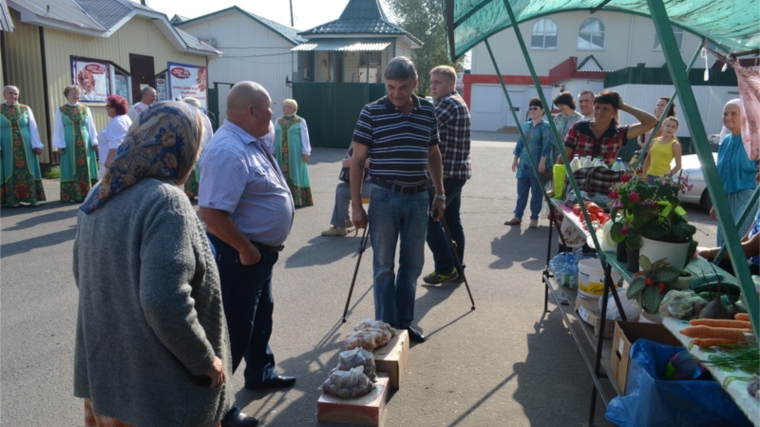 В Шумерле открылись ярмарки сельхозпродукции «Дары осени – 2016»