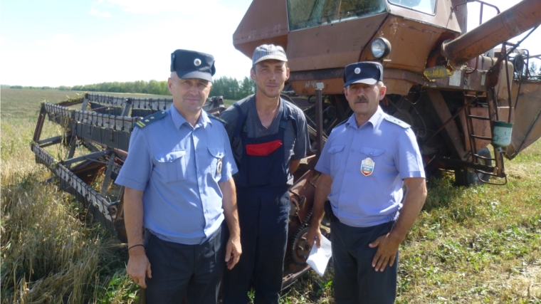 Хозяйства Батыревского района завершают уборку зерновых и зернобобовых культур