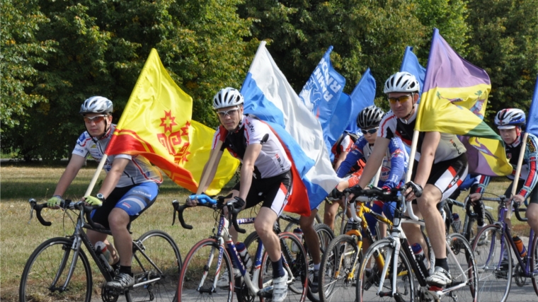 «Новчик на велике»: массовый велопробег в честь 56-летия г. Новочебоксарск
