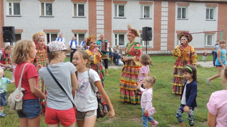 Дворовые праздники в Новочебоксарске продолжаются