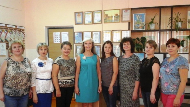 В городе Канаш в рамках большого педсовета состоялась работа секционных площадок для учителей-предметников