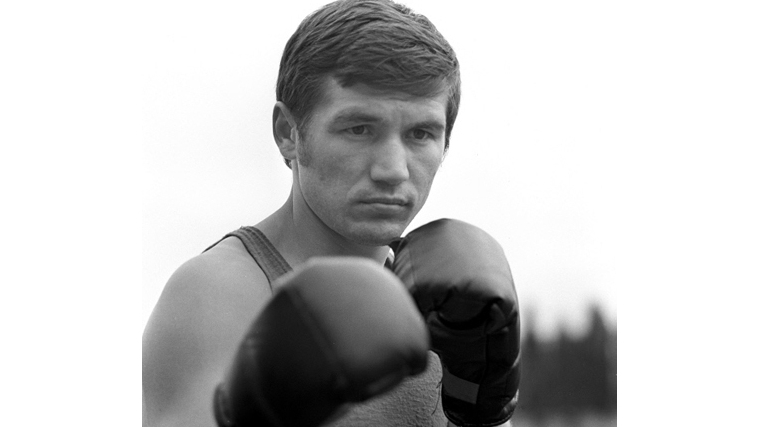 70 лет олимпийскому чемпиону по боксу Валериану Соколову