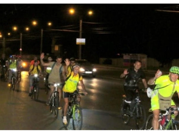Более 50 горожан приняли участие в велопробеге «Чебоксарский ВелоЗвон»