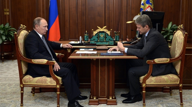 Александр Ткачёв доложил Президенту России Владимиру Путину об урожае зерновых и экспортном потенциале АПК