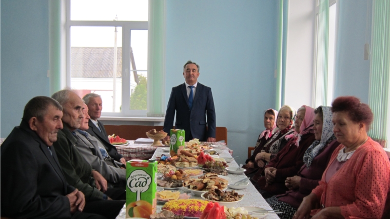 Батыревская ветстанция поздравляет ветеранов труда с Международным днем пожилых людей