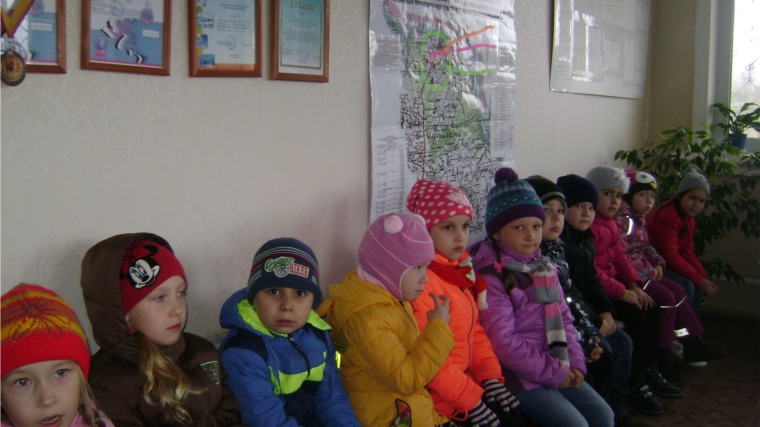 Подрастающее поколение в гостях у ветеринарных специалистов Мариинско-Посадского района