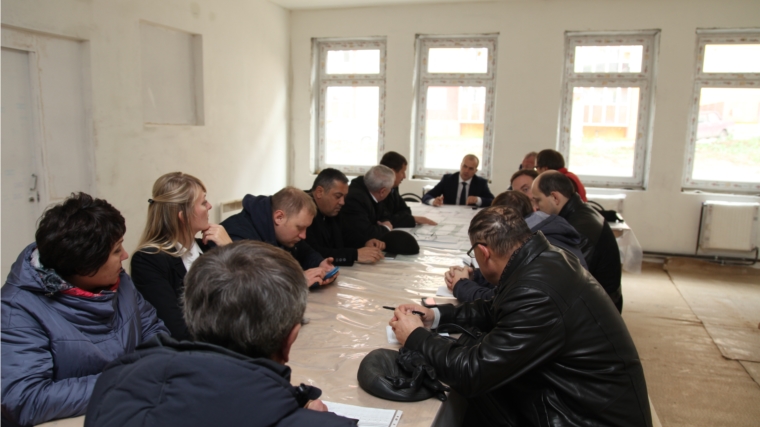 Алексей Ладыков провел рабочее совещание на двухуровневой развязке по пр. Айги – ул. Фучика
