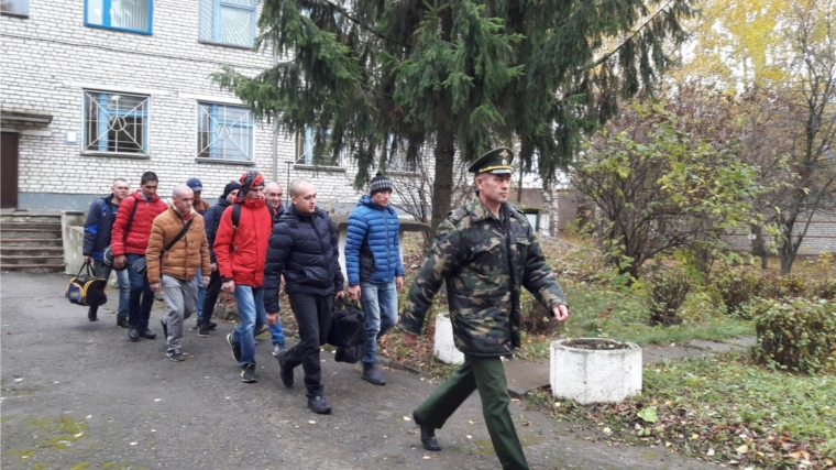 Девять юношей с г. Канаш, Канашского и Янтиковского районов отправились в ряды вооруженных сил Российской Федерации