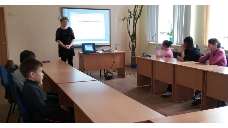 Специалисты наркодиспансера в рамках акции «Молодежь за здоровый образ жизни» проводят с юными шумерлинцами профилактические беседы