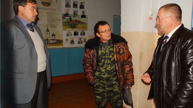Глава администрации Красночетайского района Александр Башкиров продолжает посещать школы