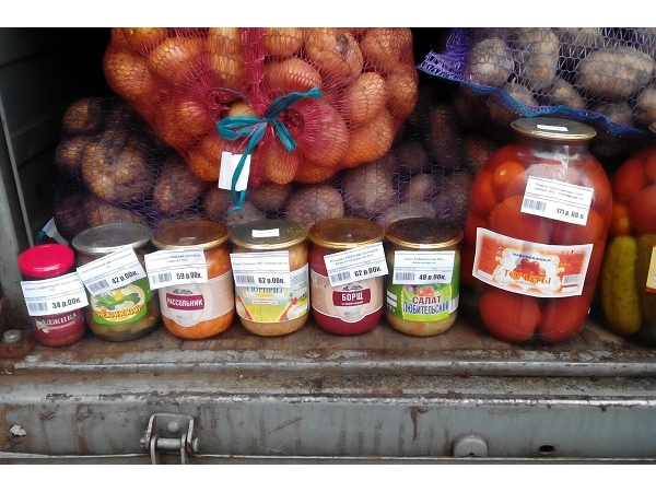 На мобильных площадках в Чебоксарах снизили цену на продукцию ("Мой город Чебоксары")