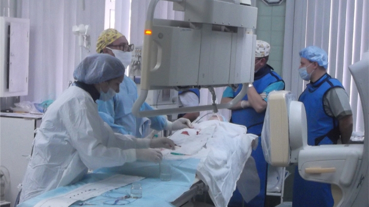 Словацкий кардиохирург Павел Гавора провел операции детям с врожденными пороками сердца