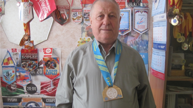 Ветеран гиревого спорта города Канаша пополнил победную медальную коллекцию с первенств мира