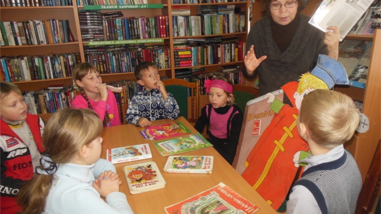 Посредством детских фильмов и мультфильмов библиотекари города Шумерли привлекают внимание детей к книге и чтению