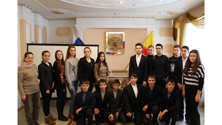 В отделе ЗАГС Ядринского района проведен правовой урок с учащимися