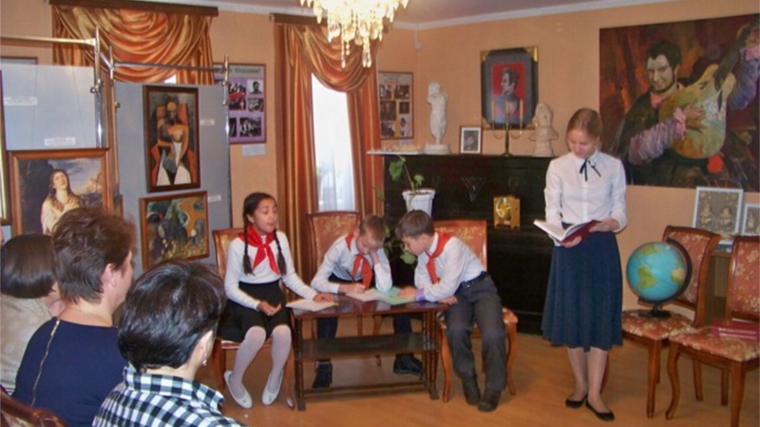 Есть единство наций и народов в нашей республике