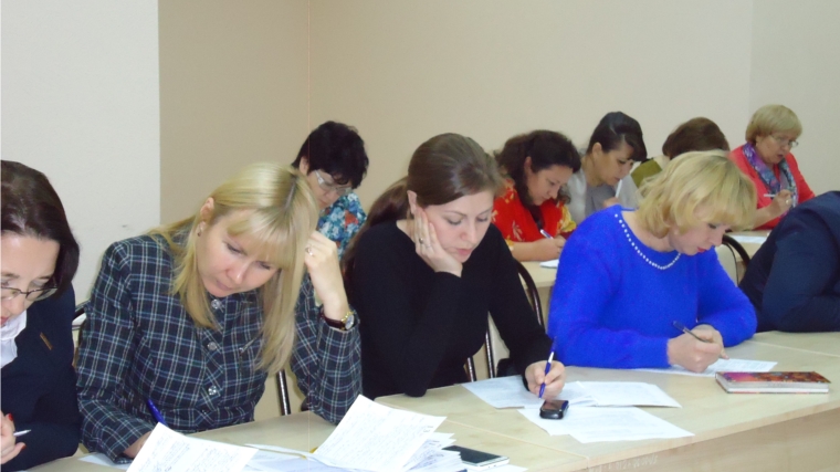 9 ноября в Аликовском районе прошел семинар-совещание по теме: «Основные требования стандарта развития конкуренции в субъектах Российской Федерации»