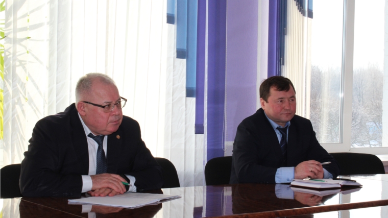 Прием граждан по личным вопросам в рамках Единого информационного дня провели министр информационной политики и массовых коммуникаций Чувашской Республики и глава администрации г. Канаш