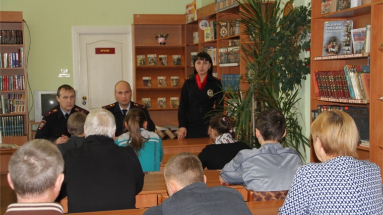 Детская библиотека города Шумерли стала площадкой для проведения круглого стола «Большие права маленького человека»