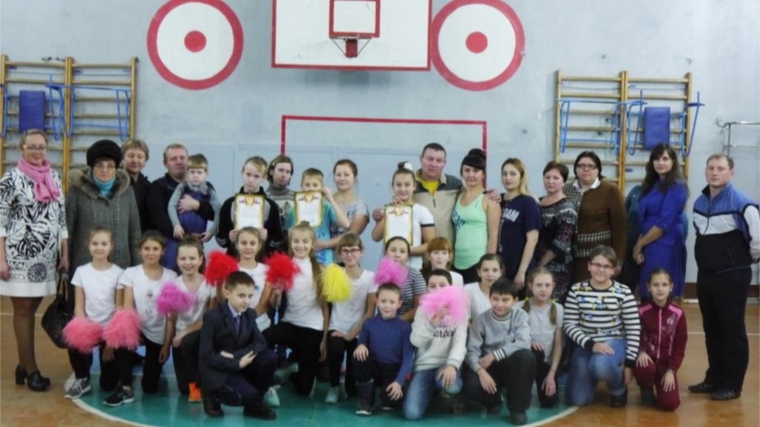 Семейные спортивные праздники способствуют развитию чувства дружбы, любви и взаимопонимания