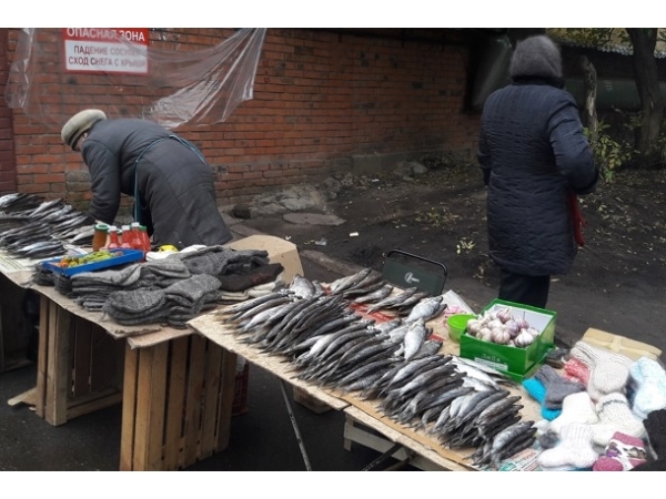 В Чебоксарах создадут рабочую группу по борьбе с несанкционированной торговлей ("Мой город Чебоксары")