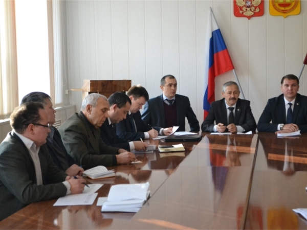 Республика бюджечĕн проектне, ял хуçалăх ĕçĕсене тата ытти ыйтусене сỹтсе явнă