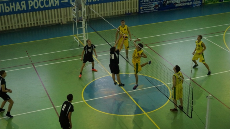 В Шумерле стартовал муниципальный этап Чемпионата «Школьная волейбольная лига»