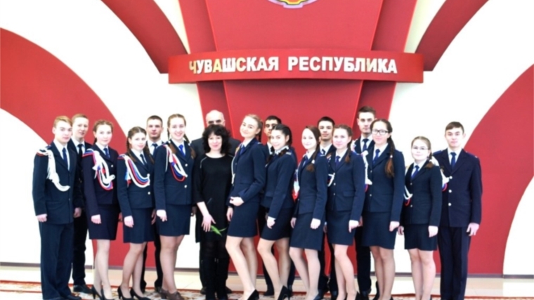 Канашские кадеты побывали с экскурсией в Доме Правительства Чувашской Республики