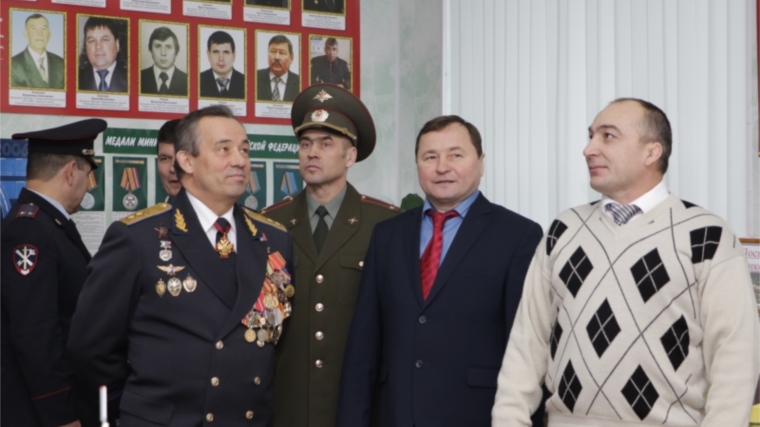 Глава администрации г. Канаш В.В. Софронов принял участие в праздновании 10-летия школьного музея Боевой и Трудовой Славы в с. Янгличи